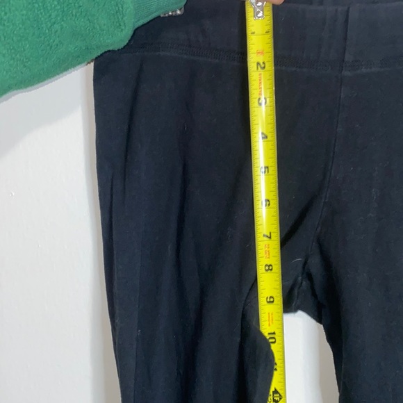 🌙Cute staple piece Black PINK Leggings! - Picture 3 of 7